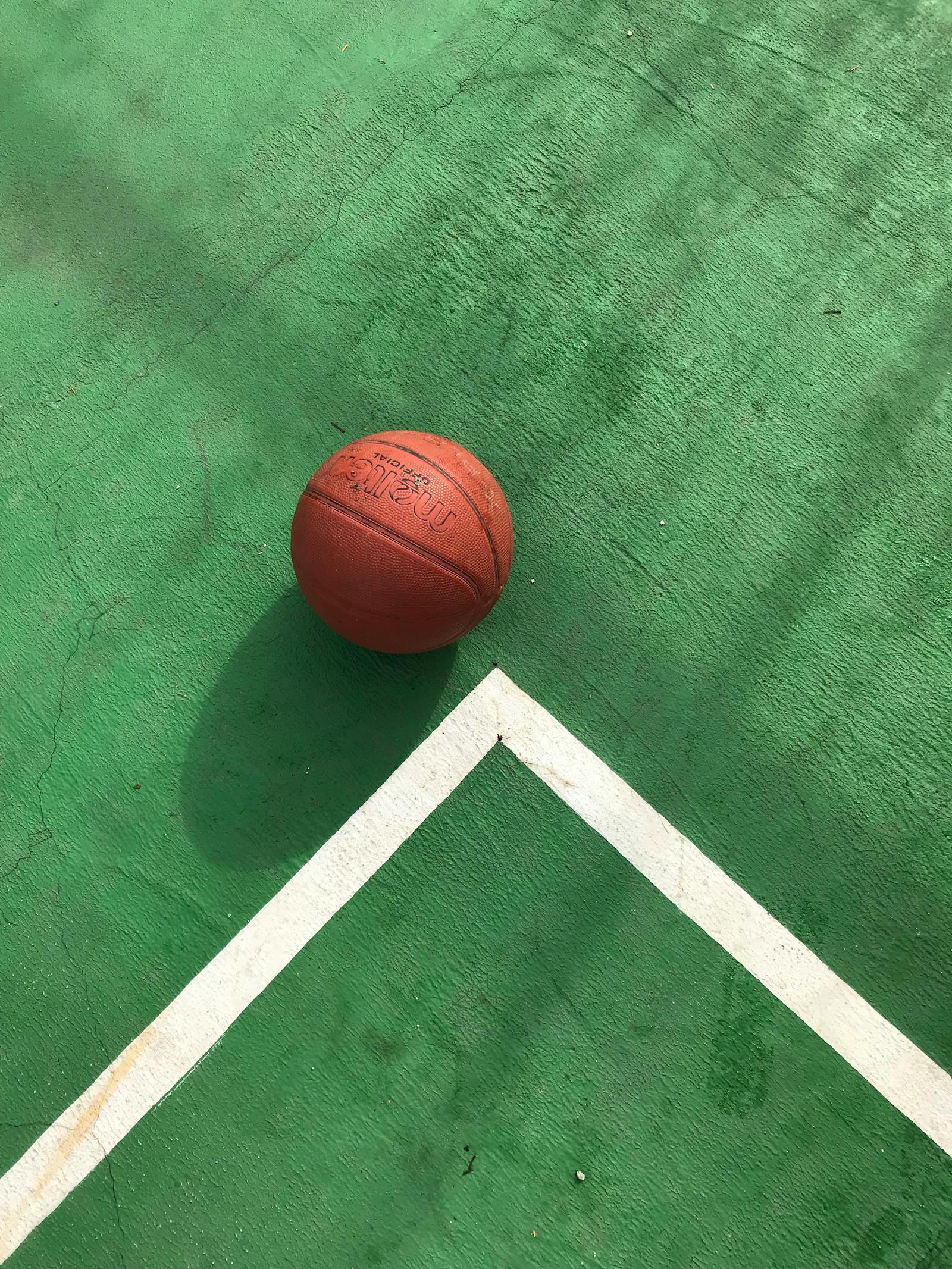 塔帅：被淘汰感觉很糟糕我们不想经历；萨利巴出战存疑｜mk体育（封面配图）
